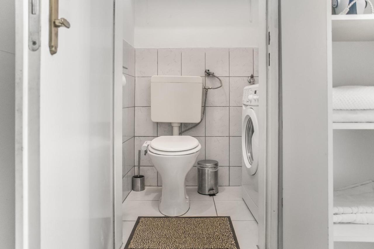 Apartamento Cozy 1Br Apt. Near Millenium Tower & Danube River Viena Exterior foto